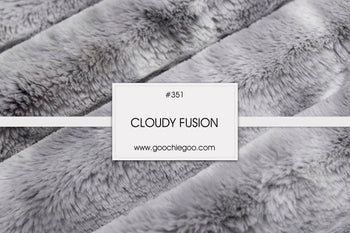 Cloudy Fusion / Rellek Ragz Collection / Throw