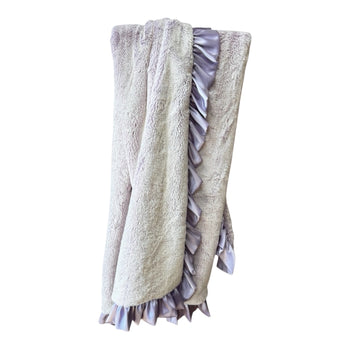 Throw / Luxe Cuddle® Snow Bunny / Aster